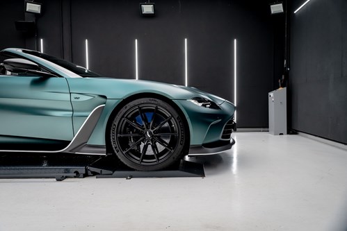 Aston Martin Vantage V12 verte mate-102