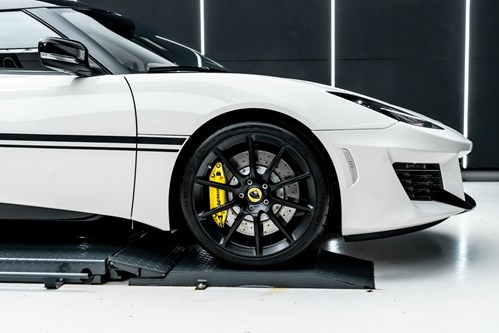 Lotus Evora blanche-124