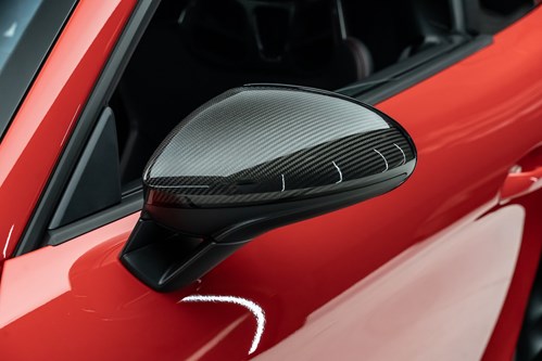 Porsche Spyder RS rouge-54