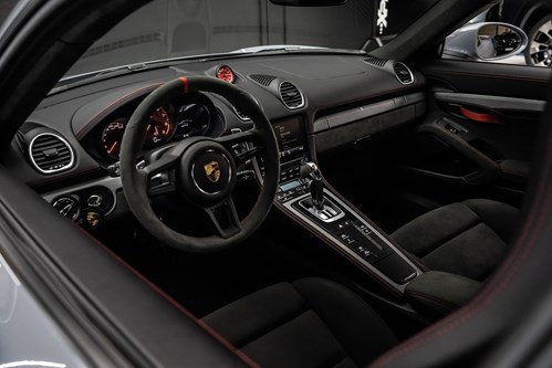 Porsche GT4 grise-bleue-085