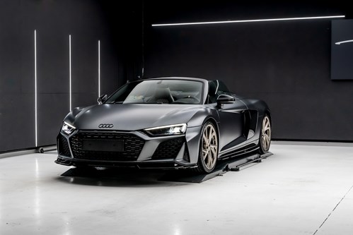 Audi R8-171