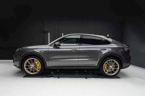 Porsche Cayenne Turbo gris foncé-134