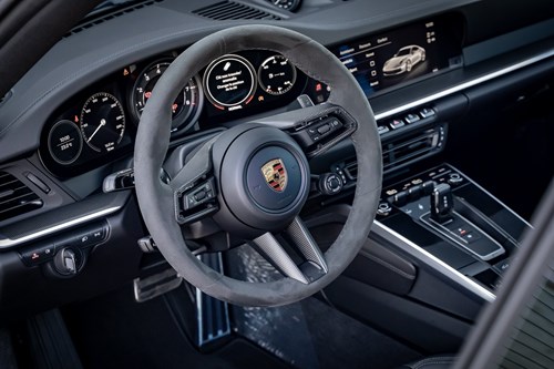 Porsche Carrera 4 bleue-165