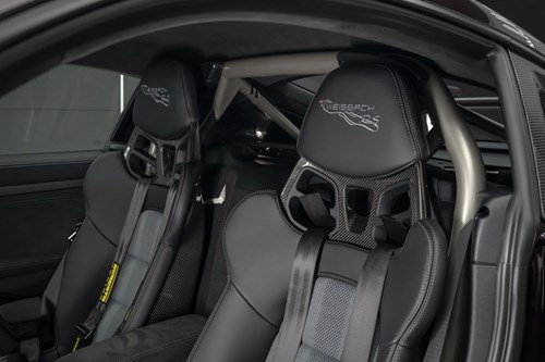 Porsche 718 GT4 RS-021