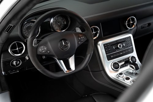 Mercedes SLS 63-31