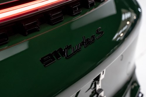 Porsche 911 Turbo S verte-60