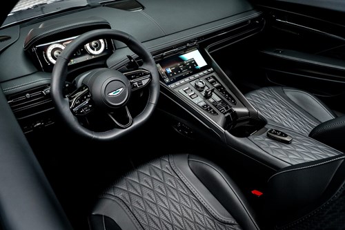 Aston Martin DB12-072