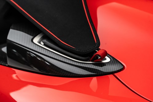 Porsche Spyder RS rouge-092