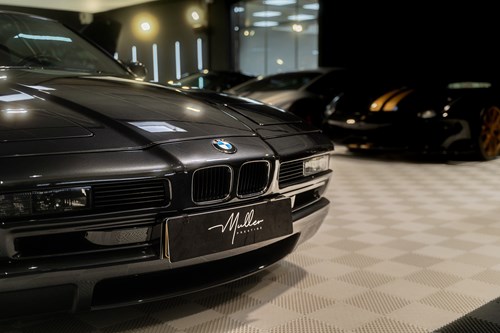 BMW 850 CSI-15