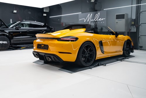 Porsche Spyder RS jaune-53