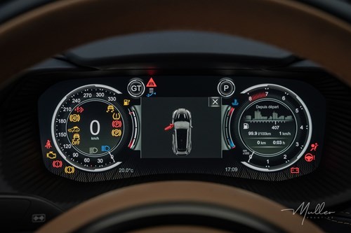 aston-martin-dbx-bleue-075