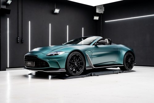 Aston Martin Vantage V12 verte mate-115