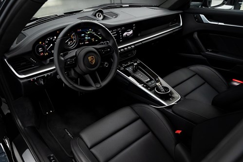 Porsche 911 Turbo S noire-71