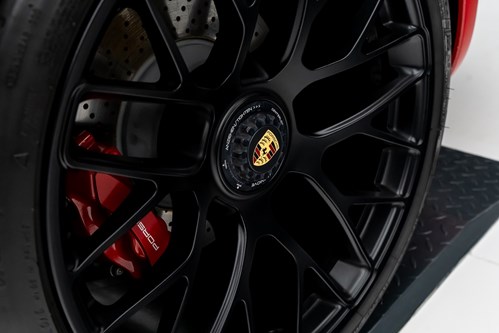 Porsche 911 Carrera GTS Rouge phase 1-58