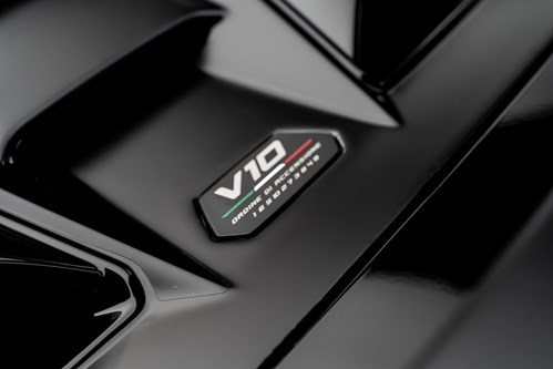 Lamborghini Huracan noire -097