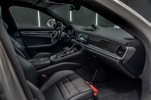 Porsche Panamera Hybrid-088