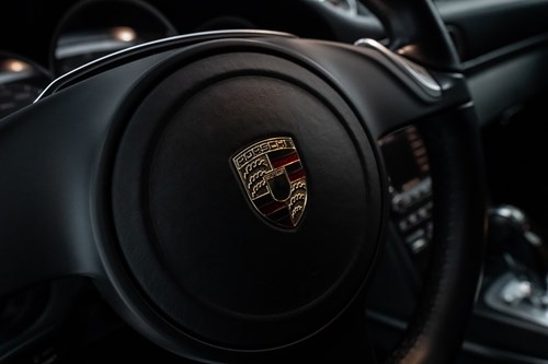 Porsche Carrera 4s noire-48