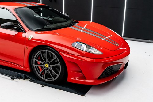 Ferrari 430 Scuderia rouge-007