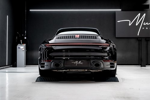 Porsche 911 Targa noire-68