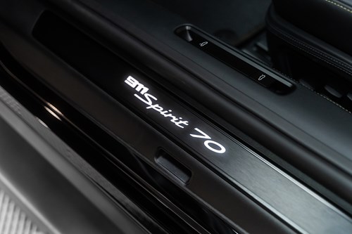 Porsche 911 Spirit 70-43