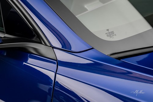 Tesla Model 3 bleu-164