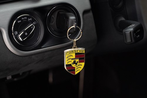 Porsche Carrera GTS grise-63