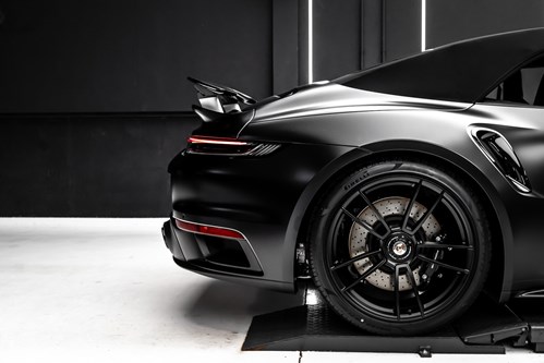 Porsche 911 Turbo noire mate-061