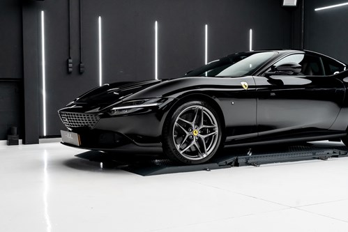 Ferrari roma noire-081