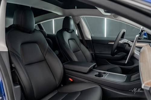 Tesla Model 3 bleu-149