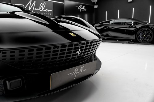 Ferrari roma noire-100