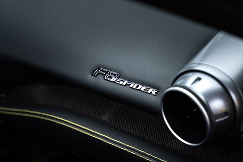 Ferrari F8 Spider Jaune-53