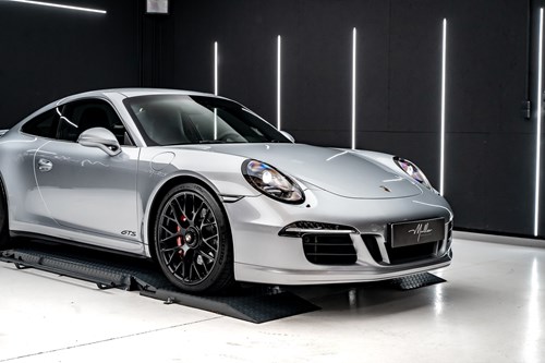Porsche Carrera GTS grise-92