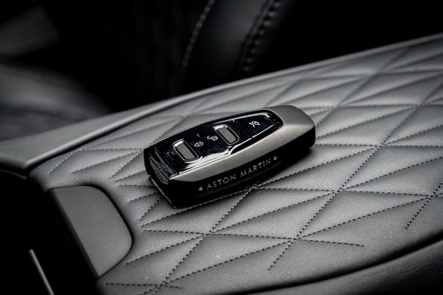 Aston Martin DB12-079