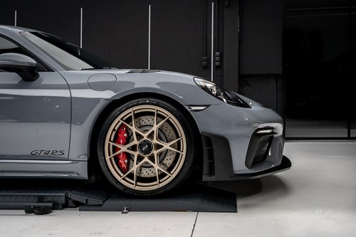 Porsche GT4 RS grise bleu-174