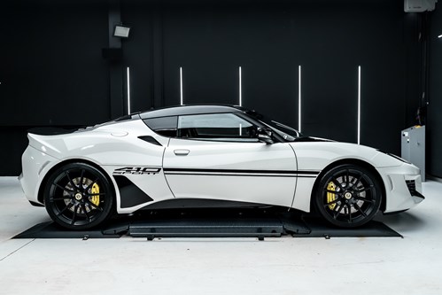 Lotus Evora blanche-123