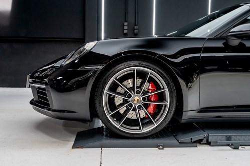 Porsche 911 Targa noire-87