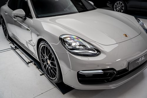 Porsche Panamera Hybrid-100