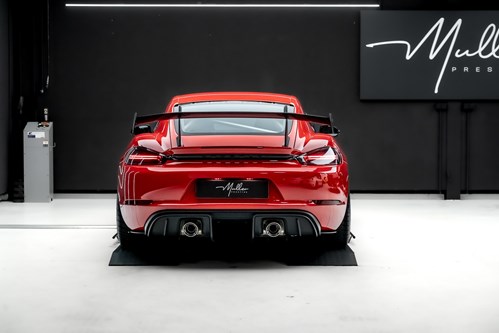Porsche GT4 RS rouge-52