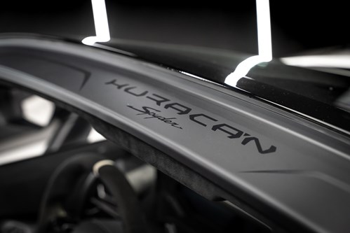 Lamborghini Superlegera blanche-48