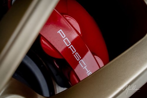 Porsche-gt4-718-muller-car-detailing-42