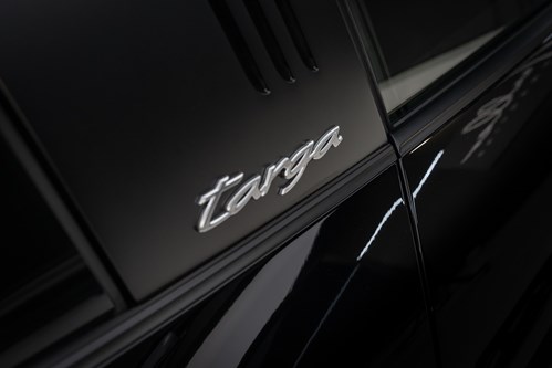 Porsche 911 Targa noire-60