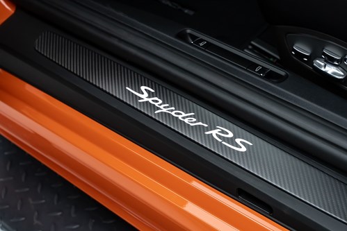 Porsche Spyder orange-144