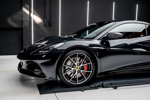 Lotus-emira-first-edition-089