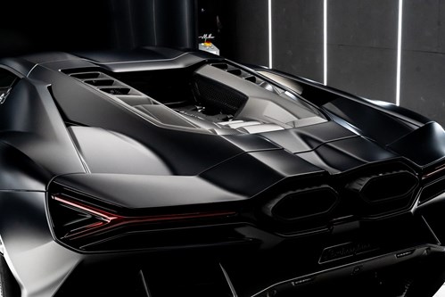 Lamborghini Revuelto-36