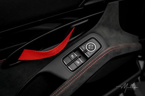 Porsche-gt4-718-muller-car-detailing-13