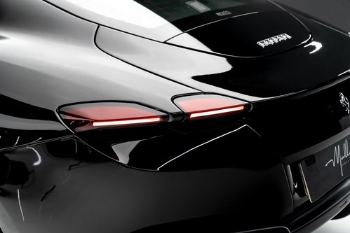 Ferrari roma noire-110