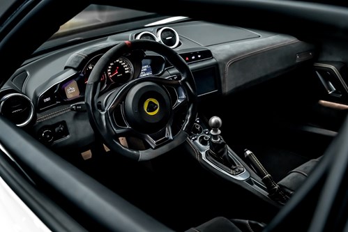 Lotus Evora blanche-129