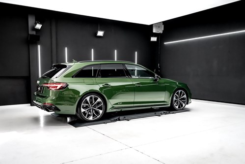 Audi RS4 verte-87
