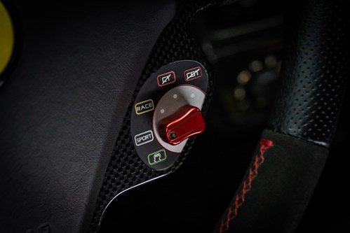 Ferrari 430 Scuderia rouge-048