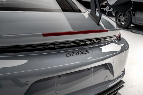 Porsche GT4 RS grise bleu-184